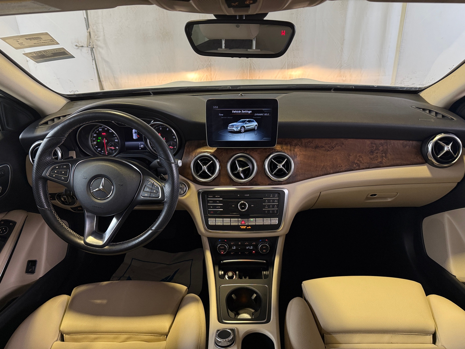 Thumbnail: 2019 Mercedes-Benz GLA - 2