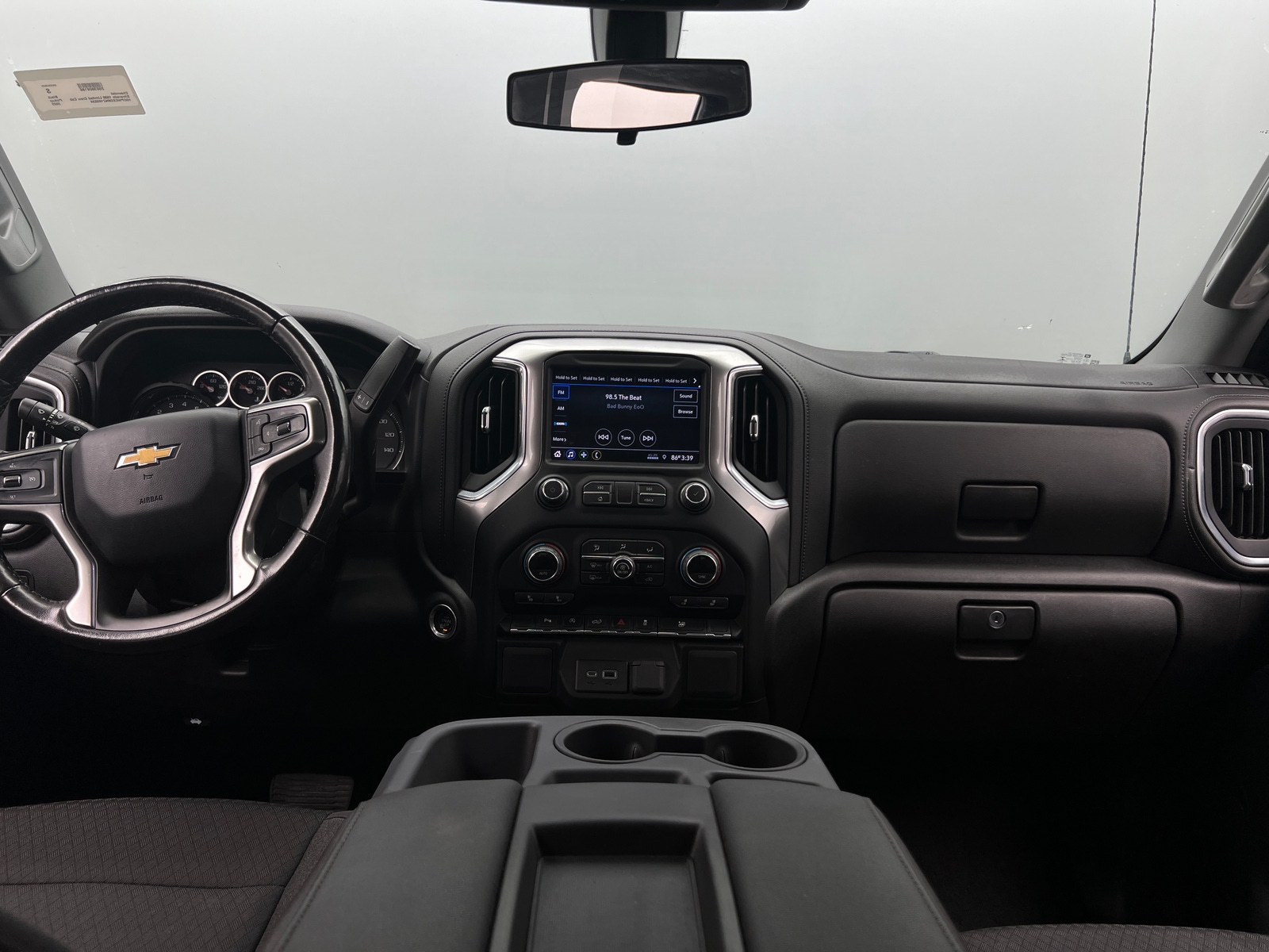 Thumbnail: 2022 Chevrolet Silverado 1500 - 3