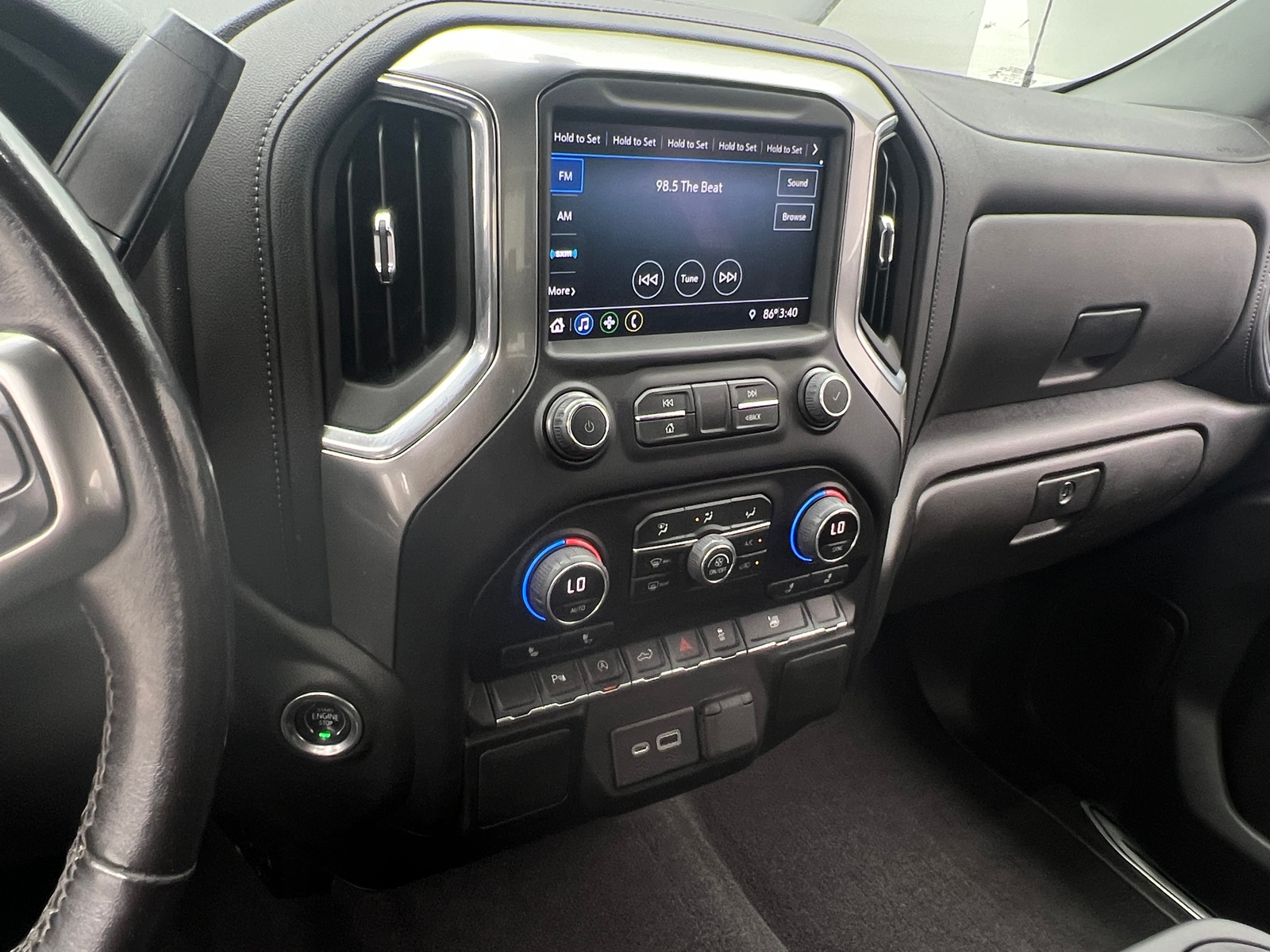 Thumbnail: 2022 Chevrolet Silverado 1500 - 4
