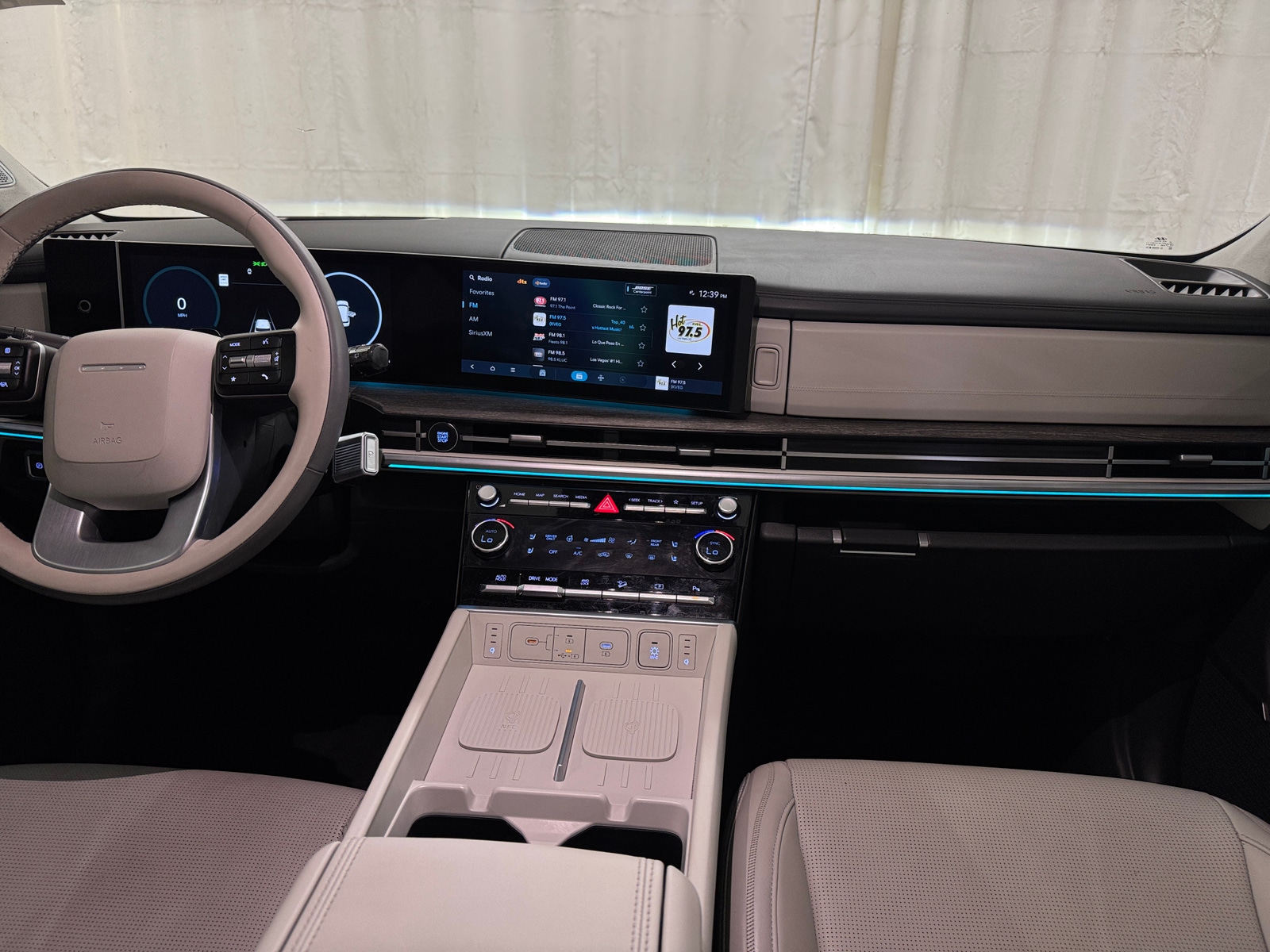 Thumbnail: 2024 Hyundai Santa Fe - 2