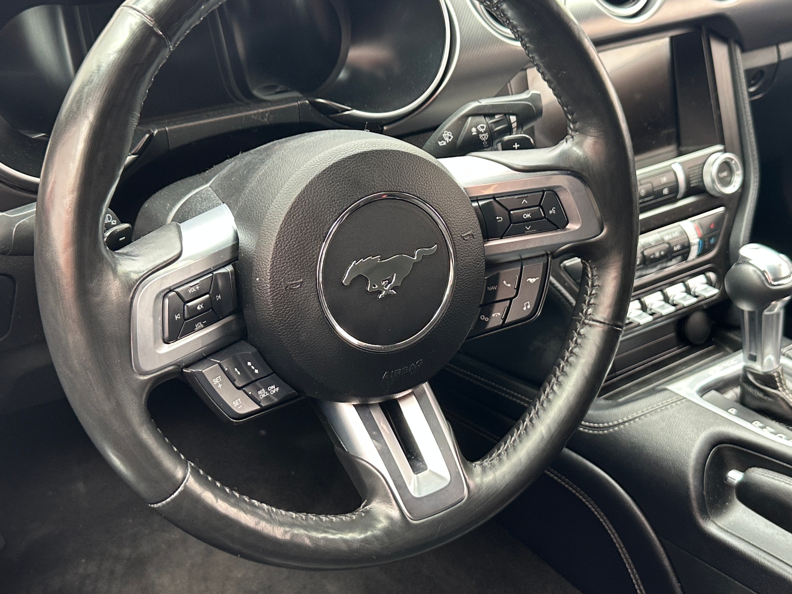 Thumbnail: 2022 Ford Mustang - 3