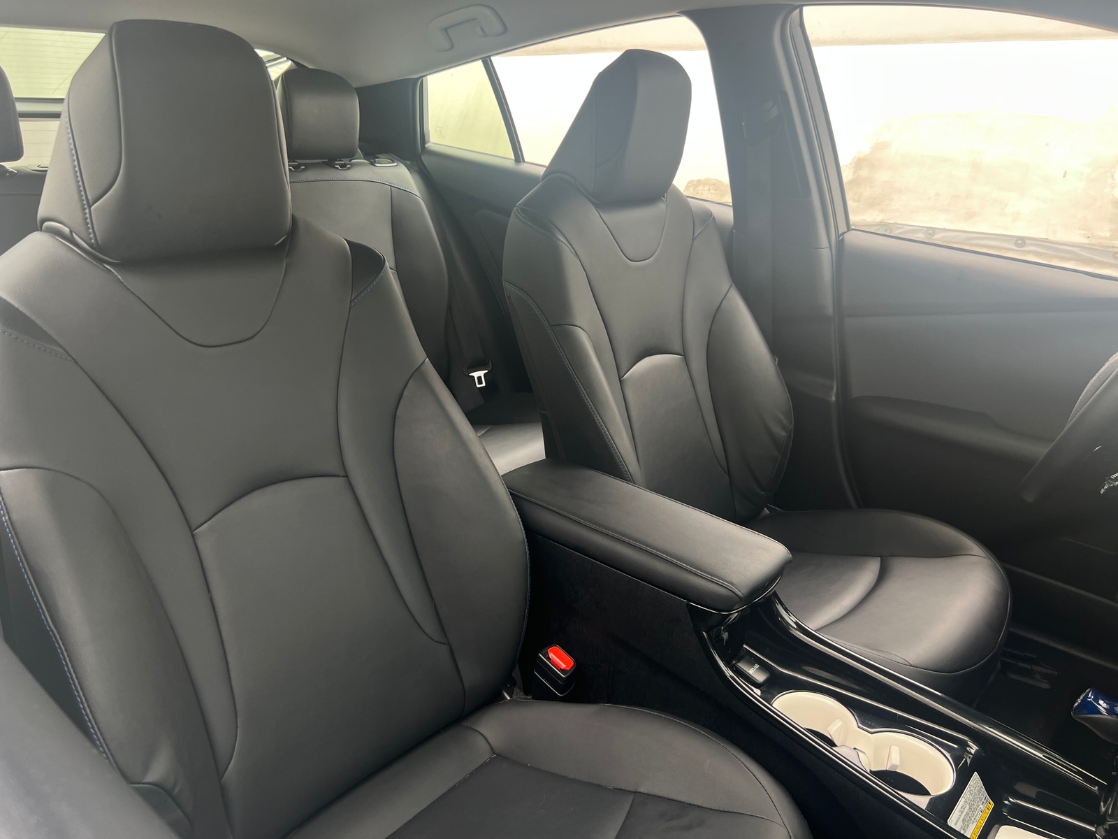 Thumbnail: 2016 Toyota Prius - 2