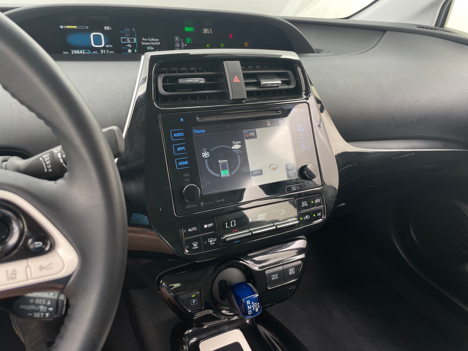 Thumbnail: 2016 Toyota Prius - 4