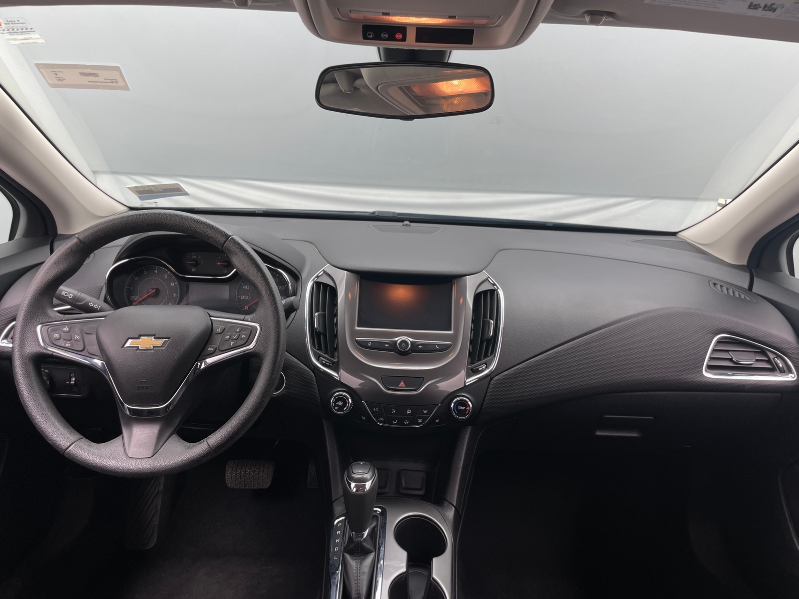 Thumbnail: 2017 Chevrolet Cruze - 3