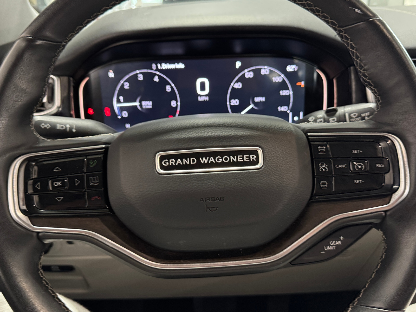 Thumbnail: 2022 Jeep Grand Wagoneer - 4