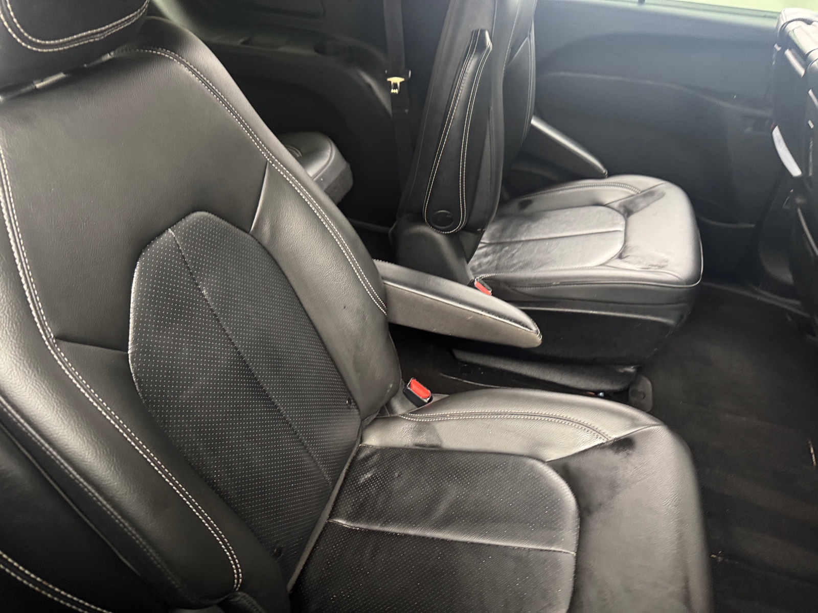 Thumbnail: 2021 Chrysler Pacifica - 5