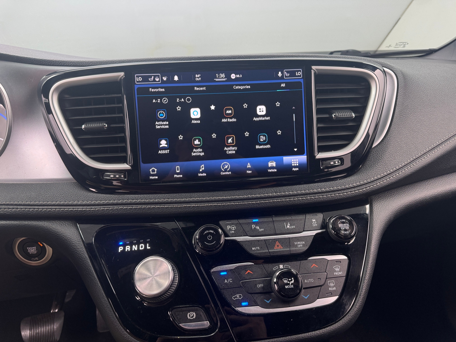 Thumbnail: 2021 Chrysler Pacifica - 3