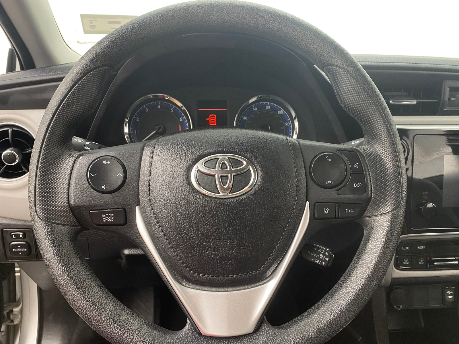 Thumbnail: 2017 Toyota Corolla - 5