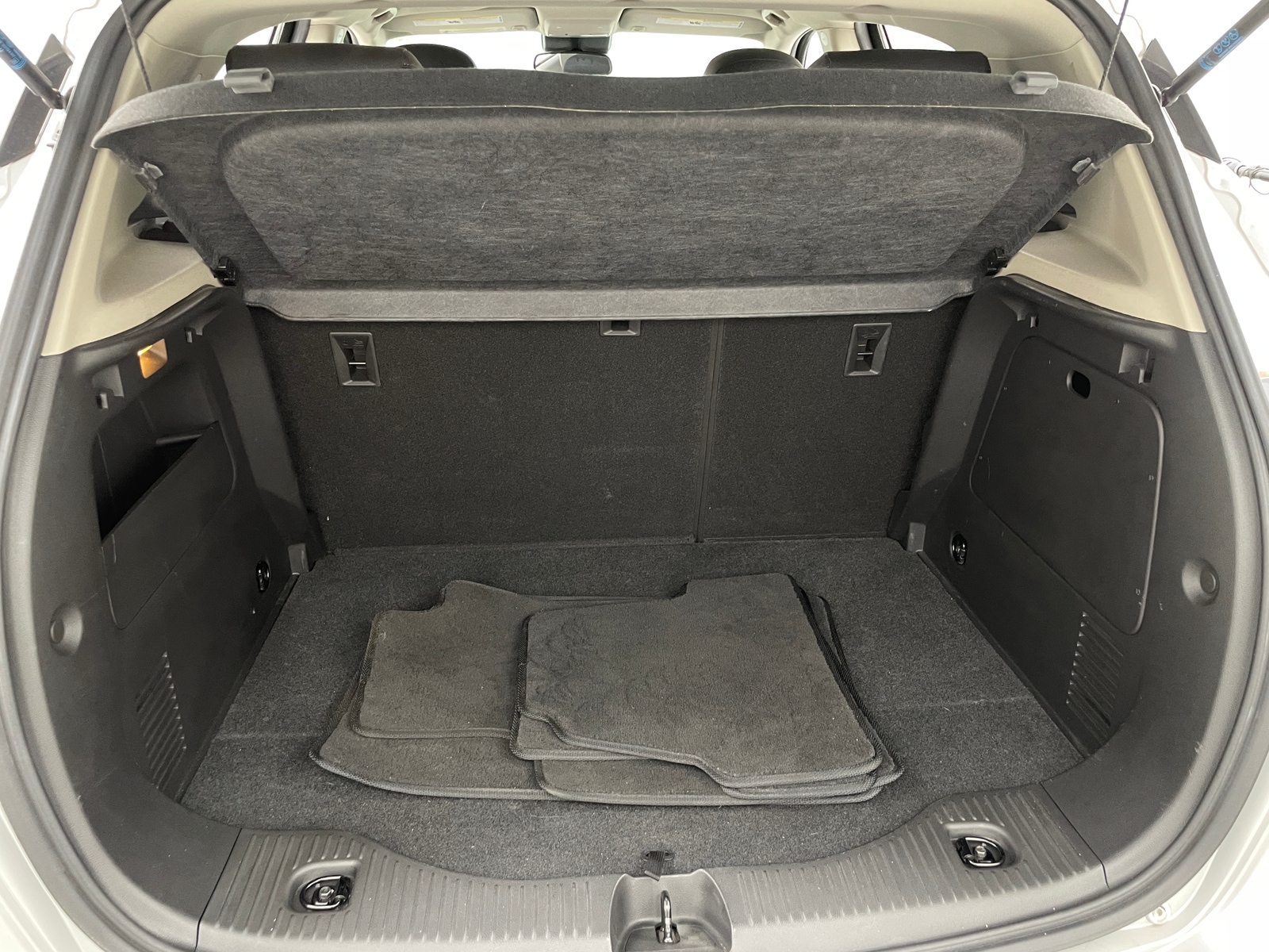 Thumbnail: 2018 Buick Encore - 6