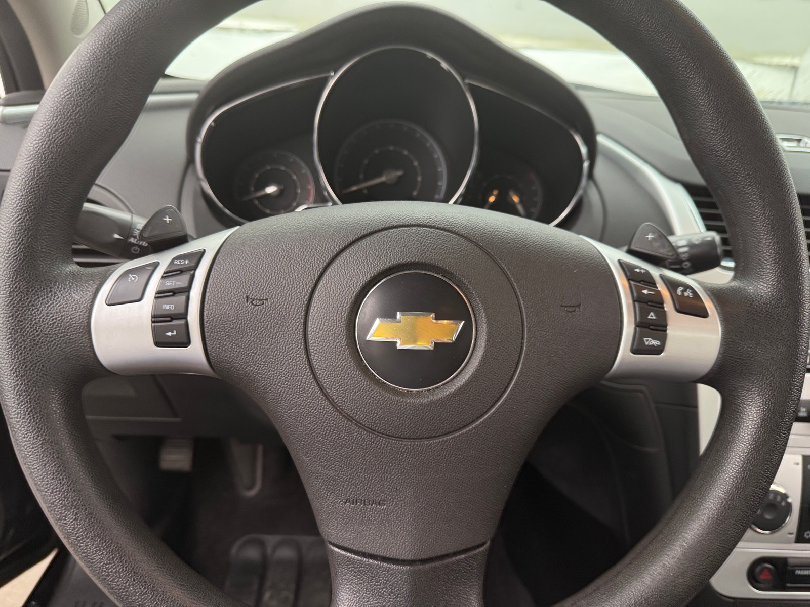 Thumbnail: 2010 Chevrolet Malibu - 5