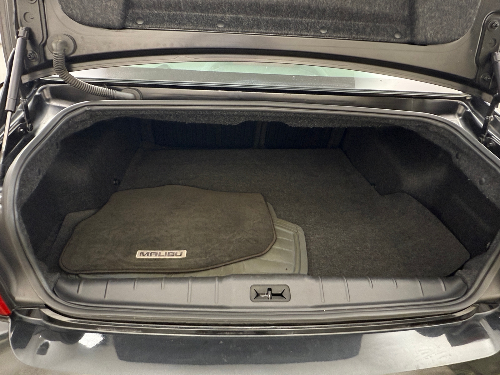 Thumbnail: 2010 Chevrolet Malibu - 7