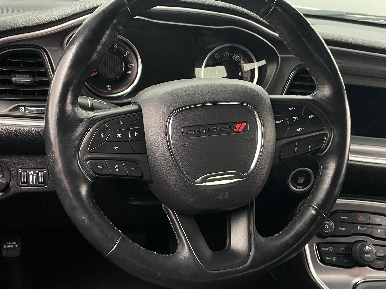 Thumbnail: 2019 Dodge Challenger - 4
