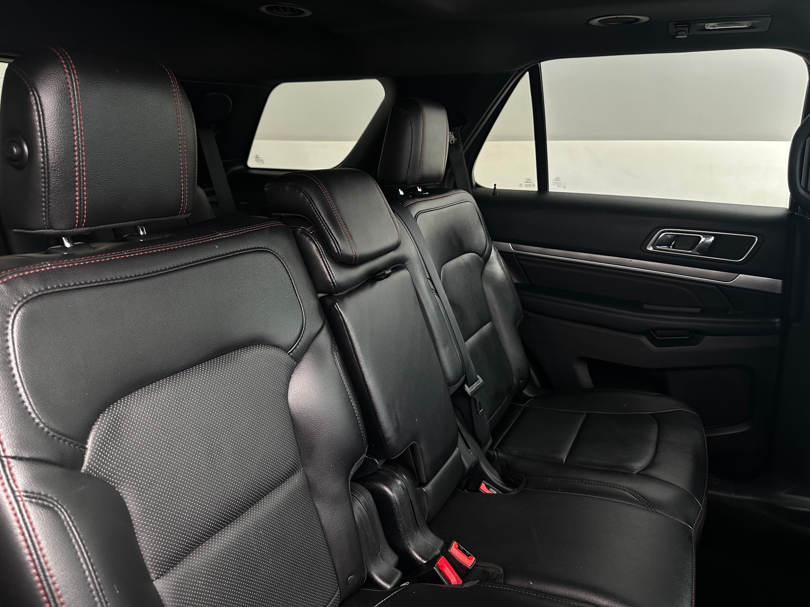 Thumbnail: 2018 Ford Explorer - 5