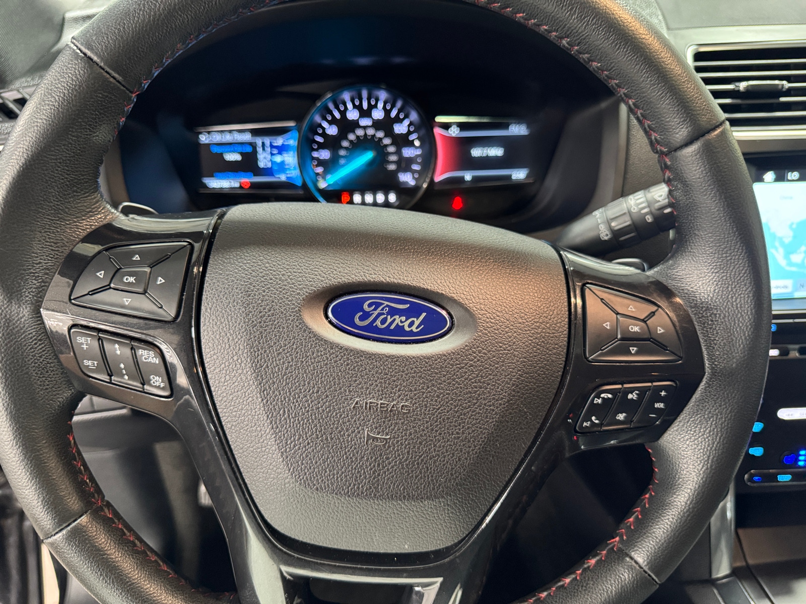 Thumbnail: 2018 Ford Explorer - 4