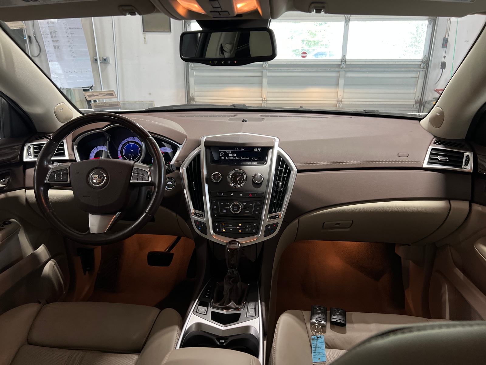 Thumbnail: 2011 Cadillac SRX - 2