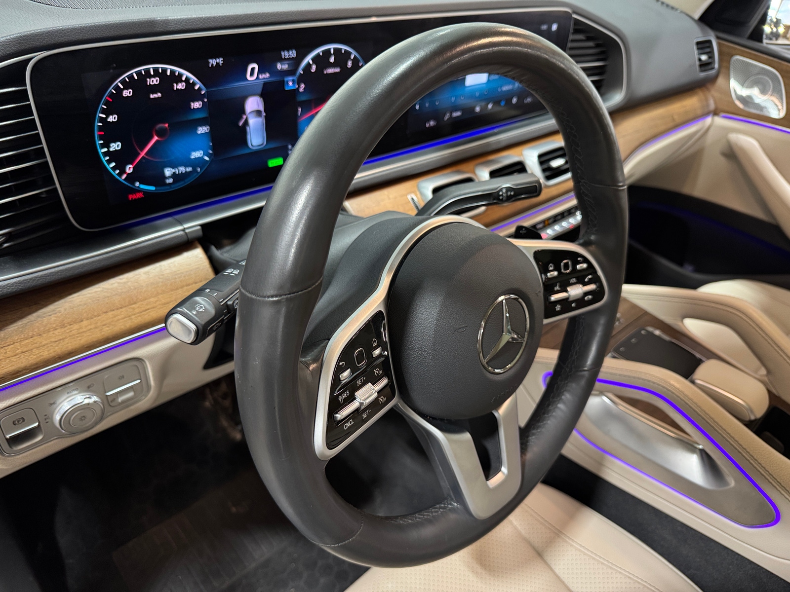 Thumbnail: 2020 Mercedes-Benz GLE - 3