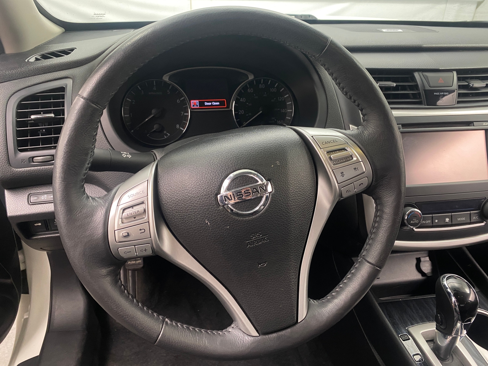 Thumbnail: 2017 Nissan Altima - 4
