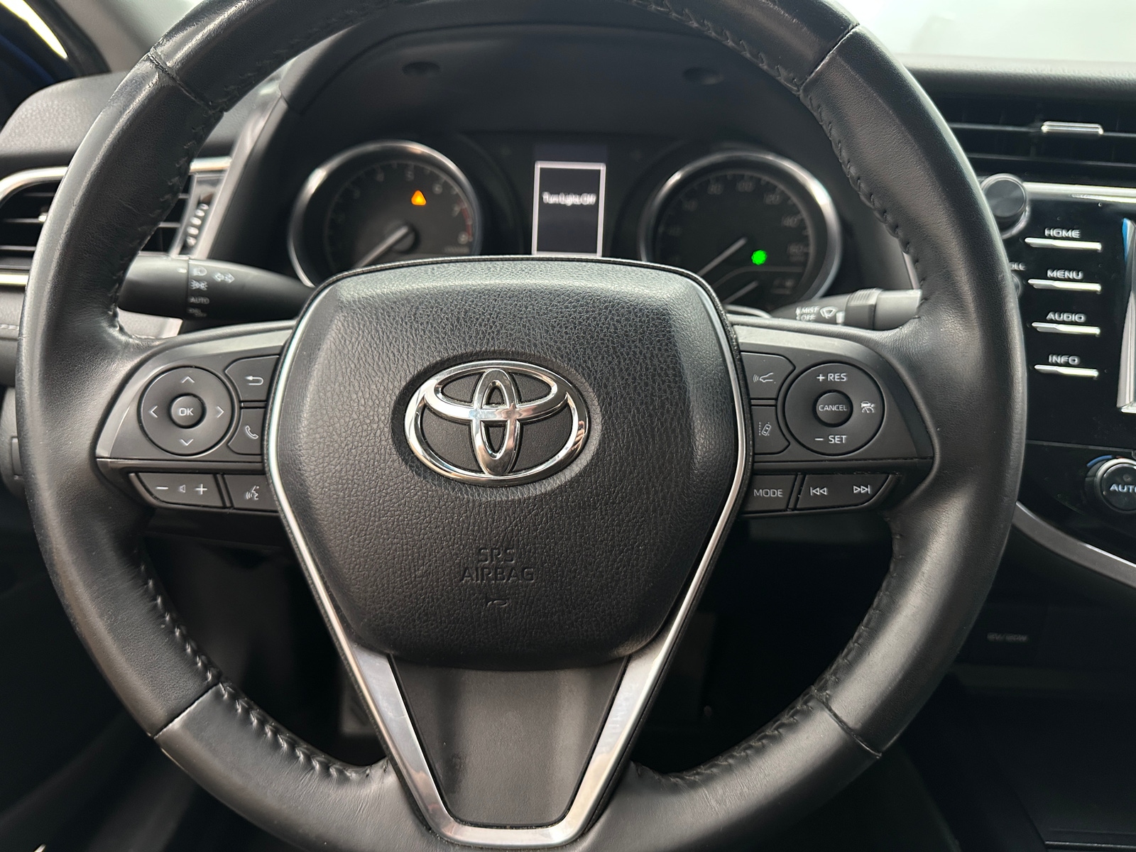 Thumbnail: 2018 Toyota Camry - 4