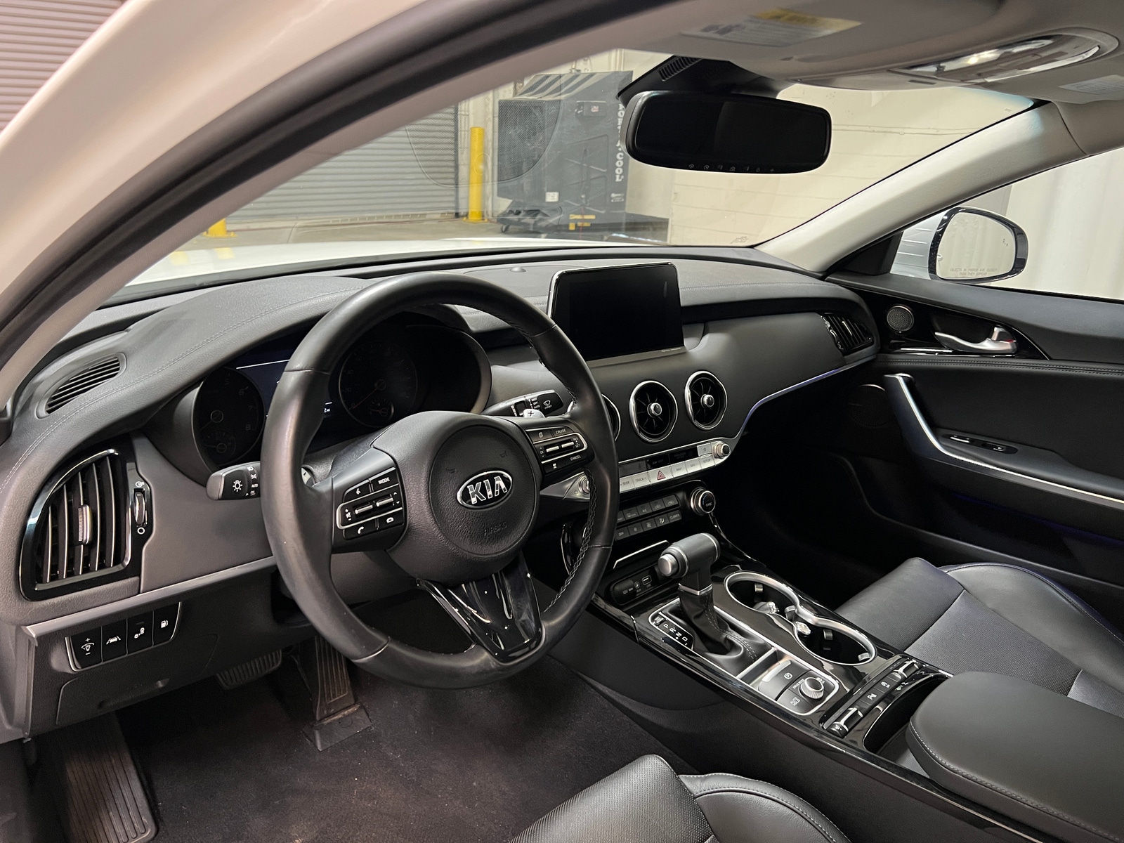 Thumbnail: 2018 Kia Stinger - 2