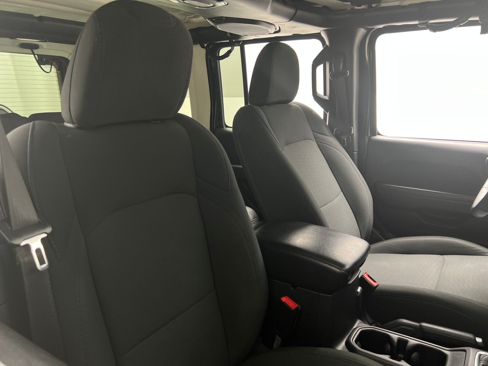 Thumbnail: 2019 Jeep Wrangler - 2