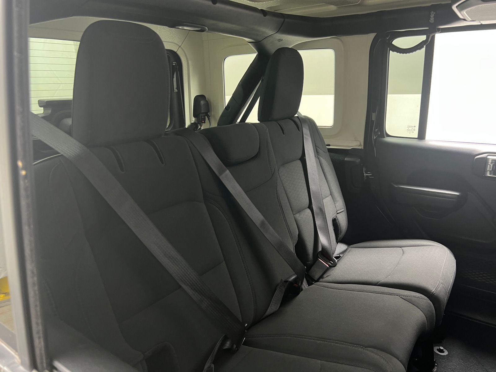Thumbnail: 2019 Jeep Wrangler - 6