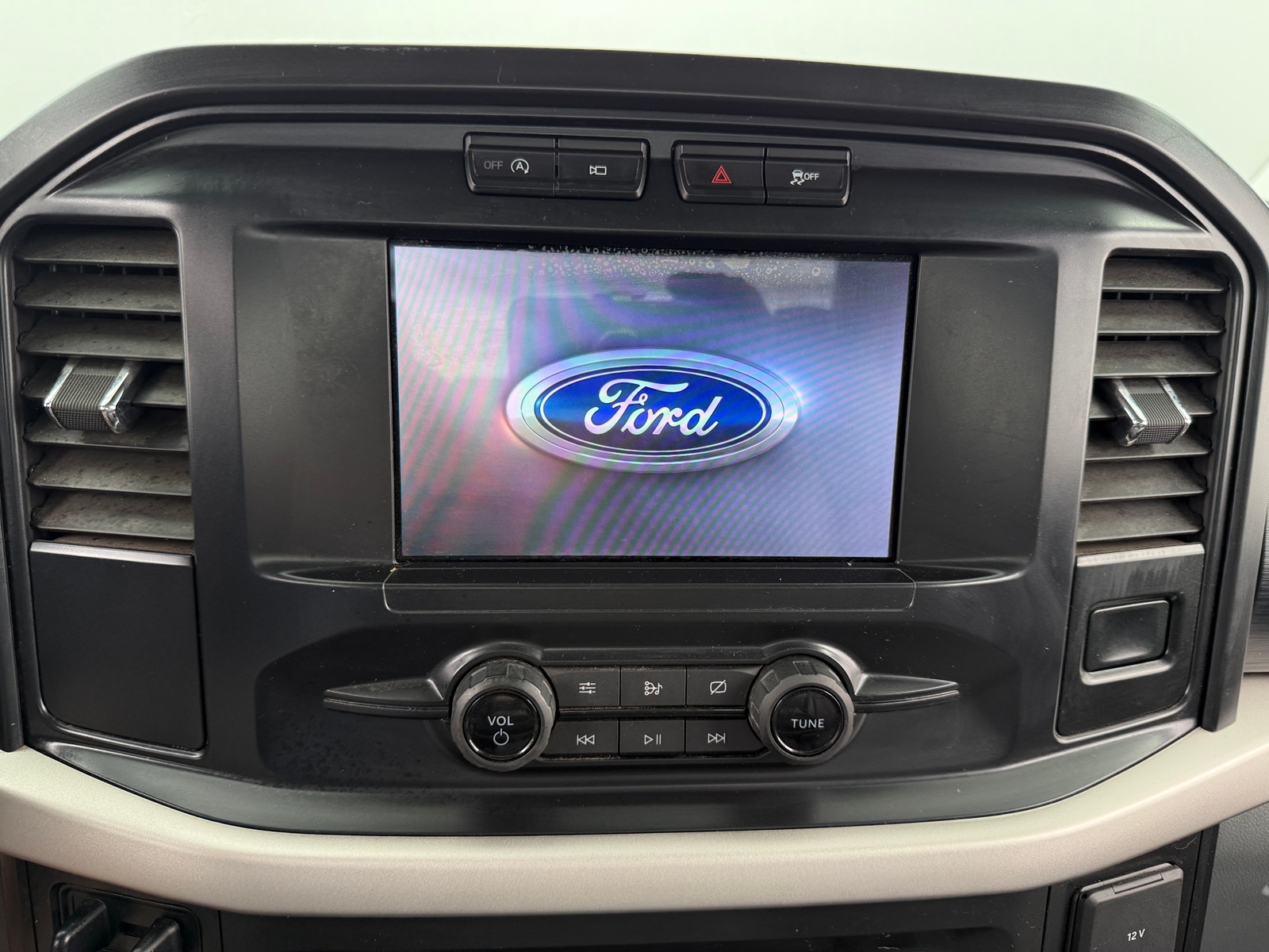 Thumbnail: 2021 Ford Econoline - 3