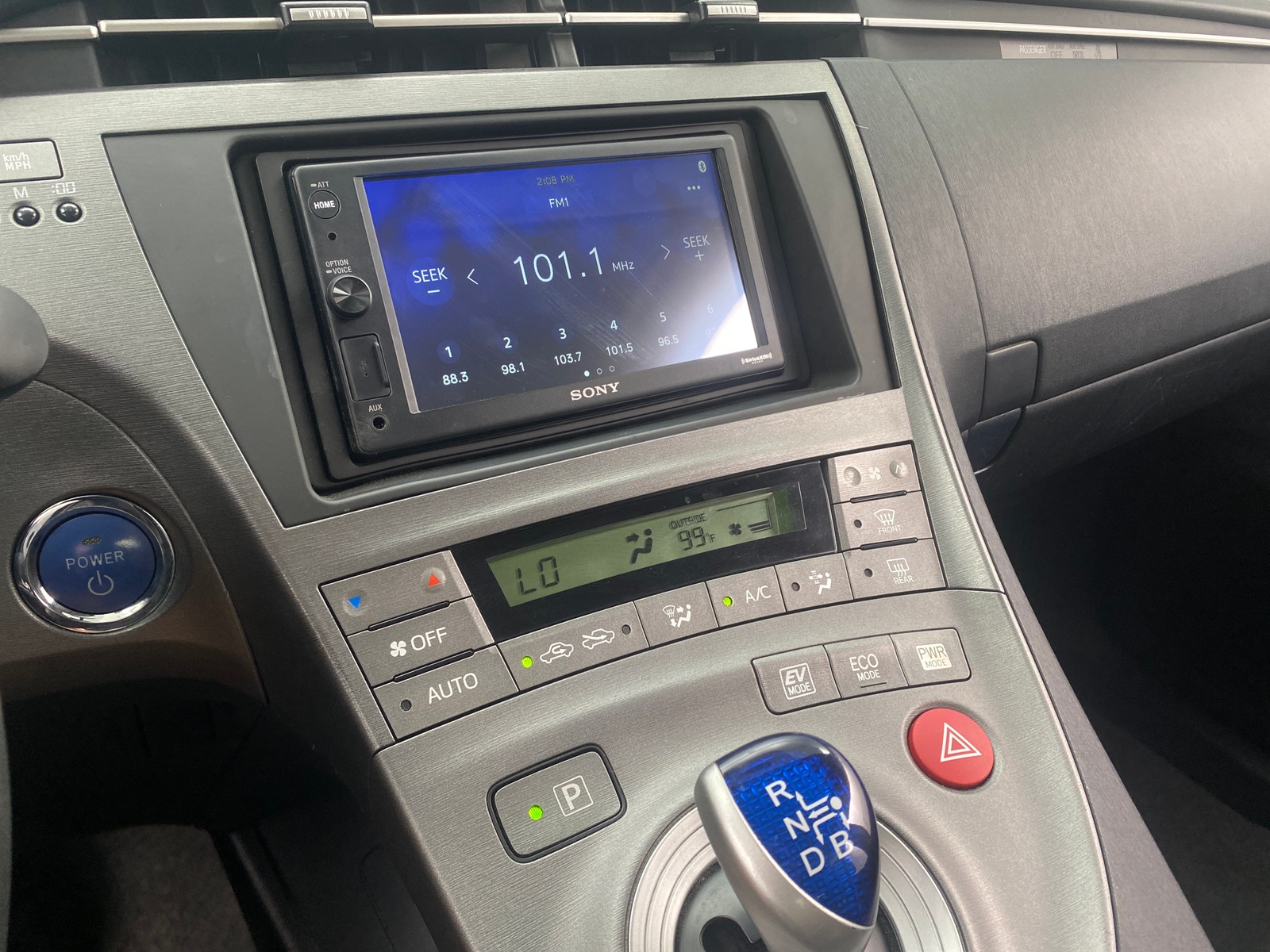 Thumbnail: 2013 Toyota Prius - 4
