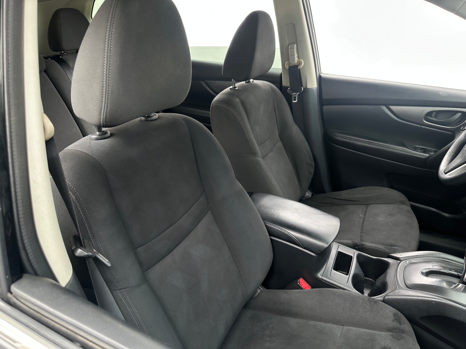 Thumbnail: 2016 Nissan Rogue - 2