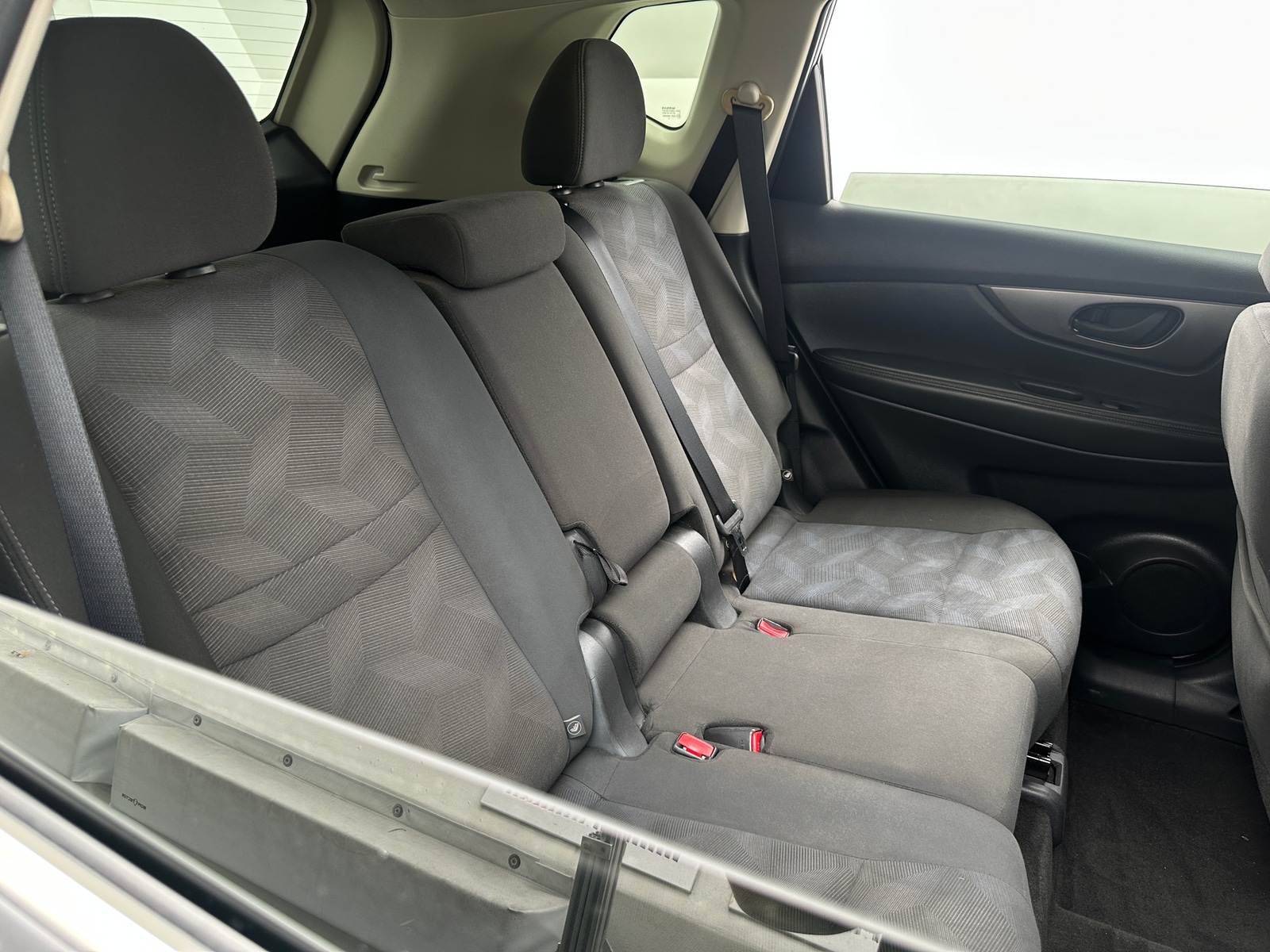 Thumbnail: 2016 Nissan Rogue - 6