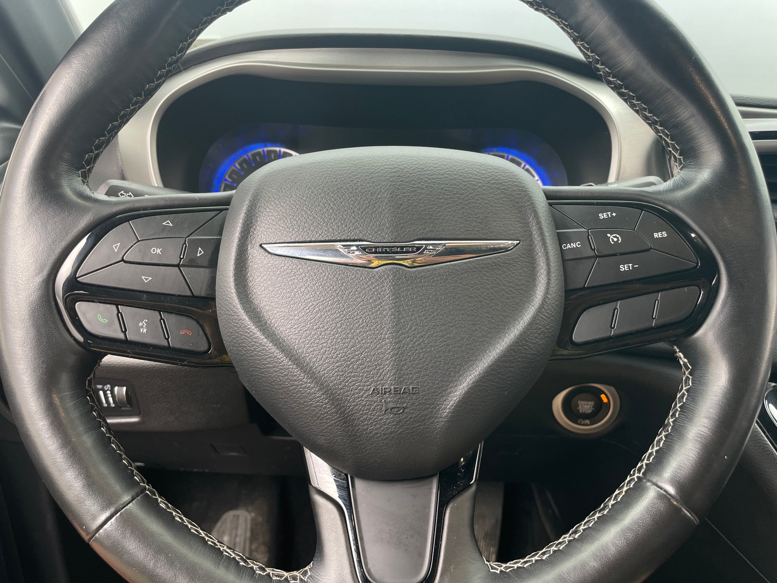 Thumbnail: 2020 Chrysler Pacifica - 4