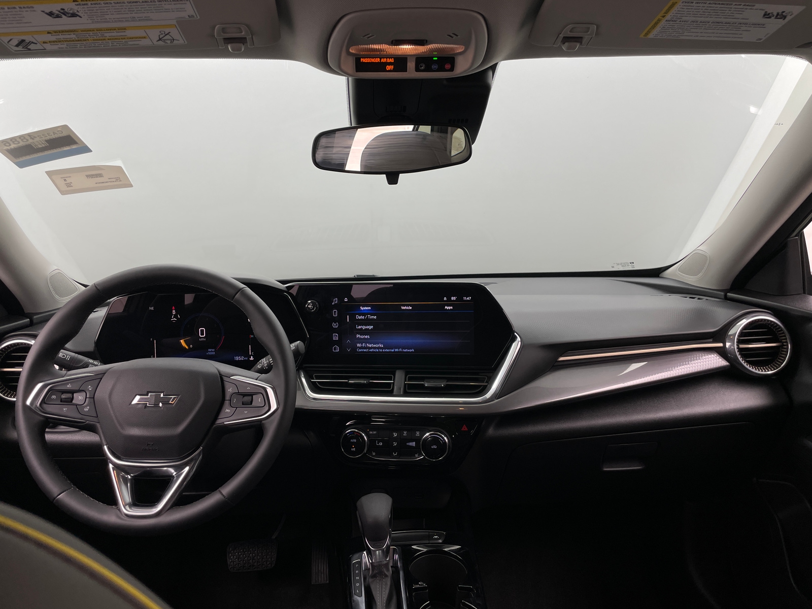 Thumbnail: 2025 Chevrolet Trax - 2
