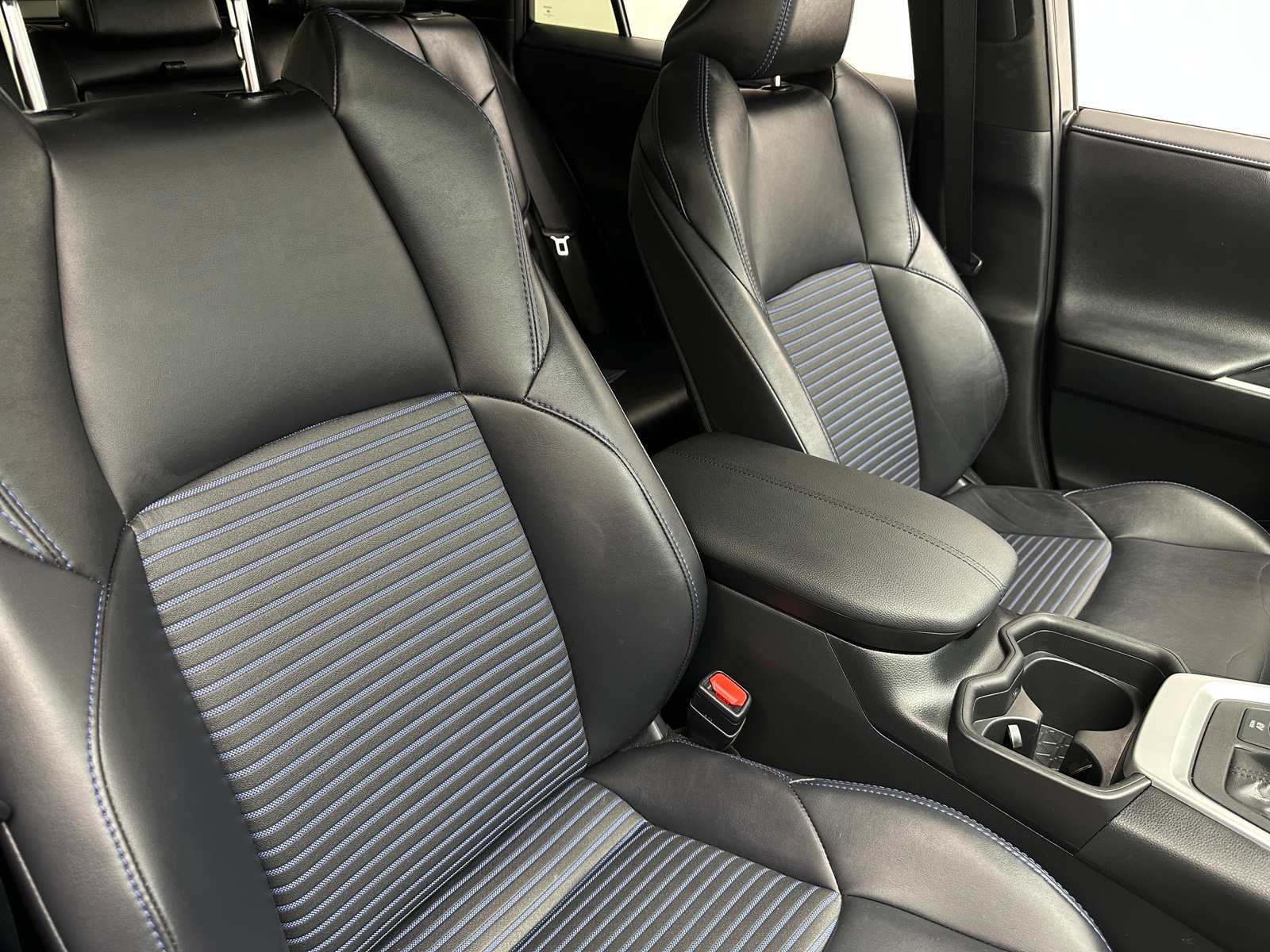 Thumbnail: 2019 Toyota RAV4 - 2