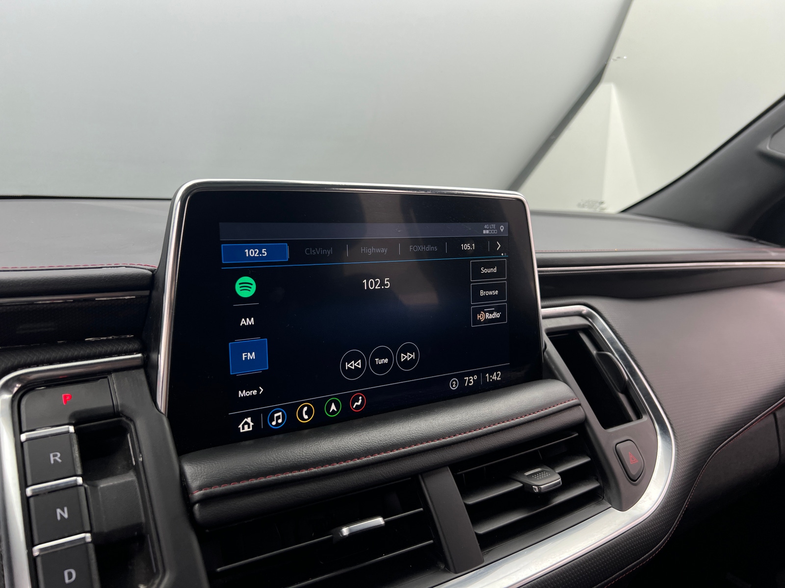 Thumbnail: 2021 Chevrolet Suburban - 3