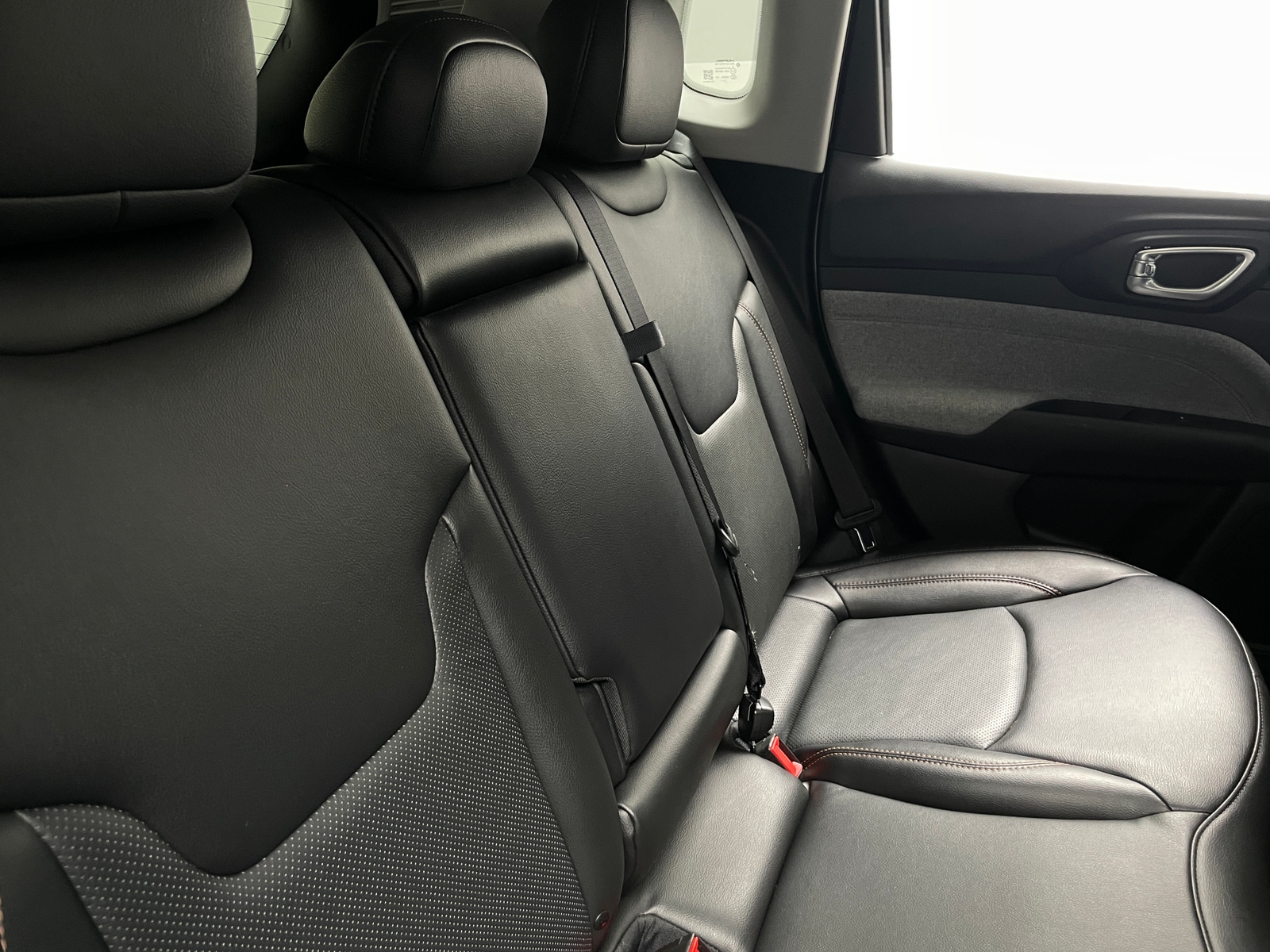 Thumbnail: 2022 Jeep Compass - 6