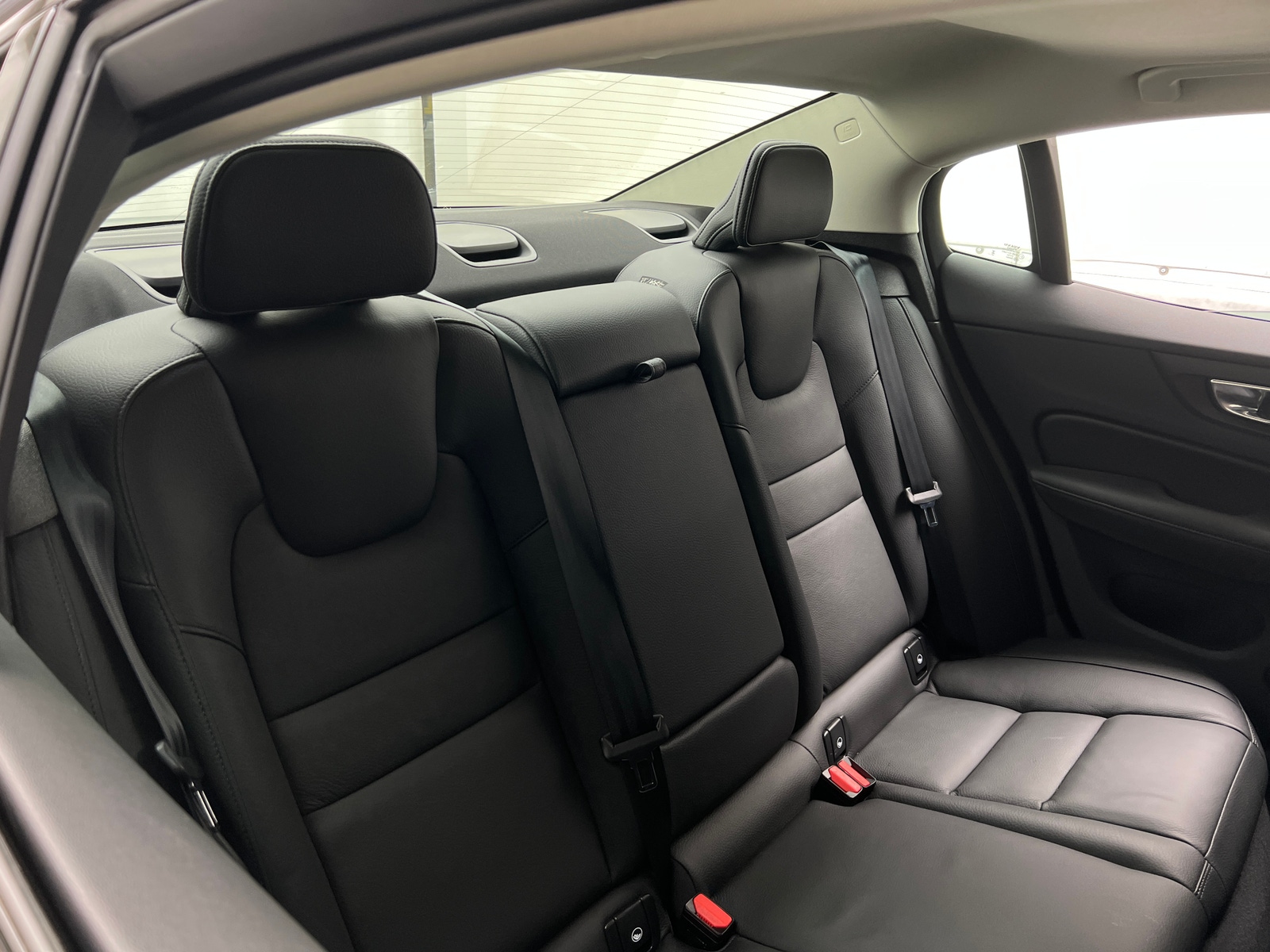 Thumbnail: 2025 Volvo S60 - 5