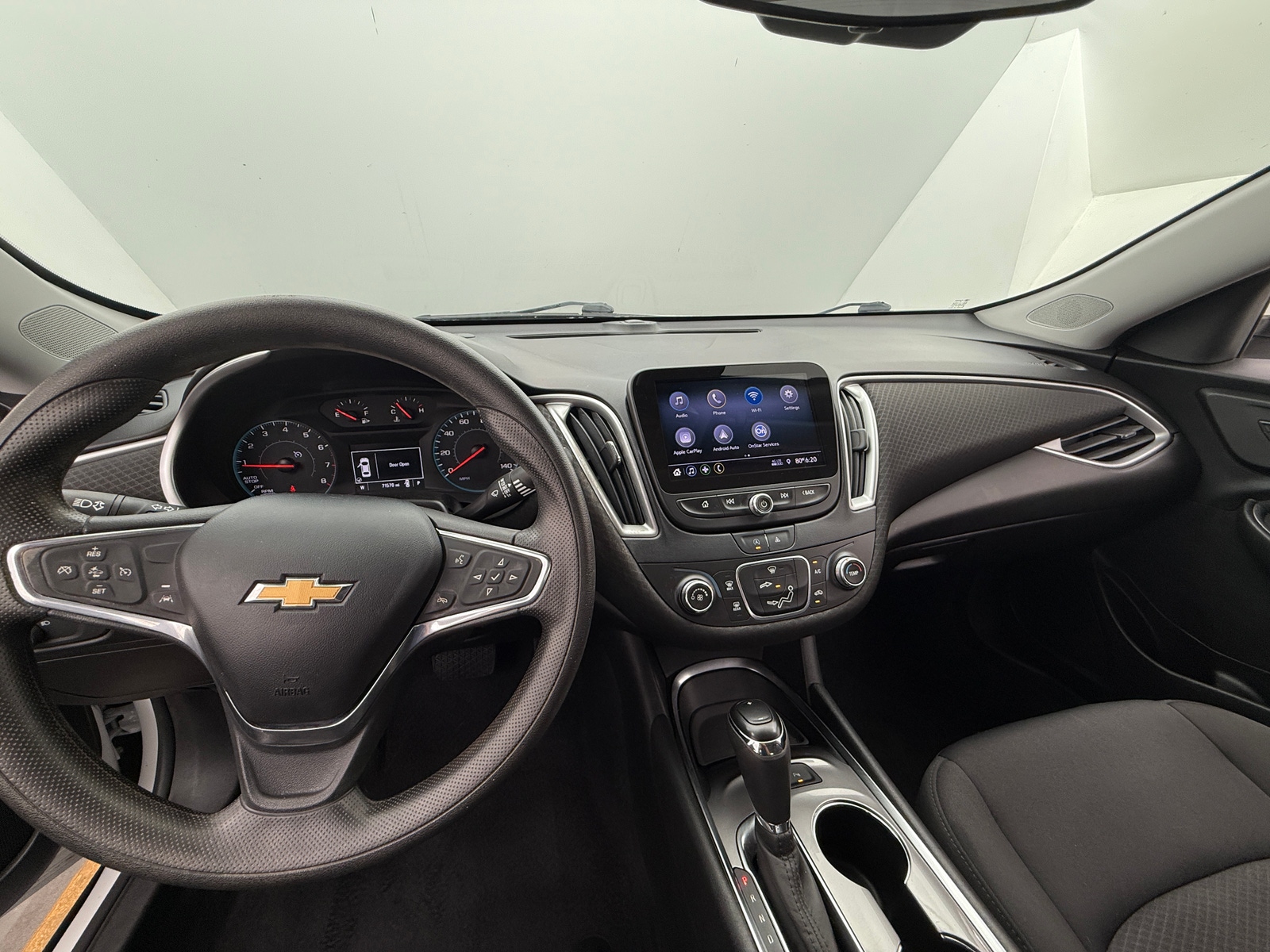Thumbnail: 2020 Chevrolet Malibu - 3