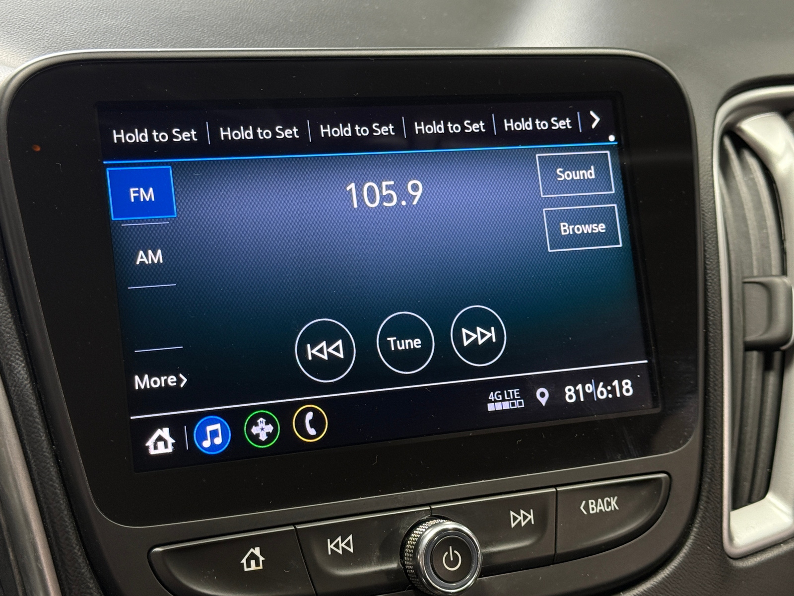 Thumbnail: 2020 Chevrolet Malibu - 4