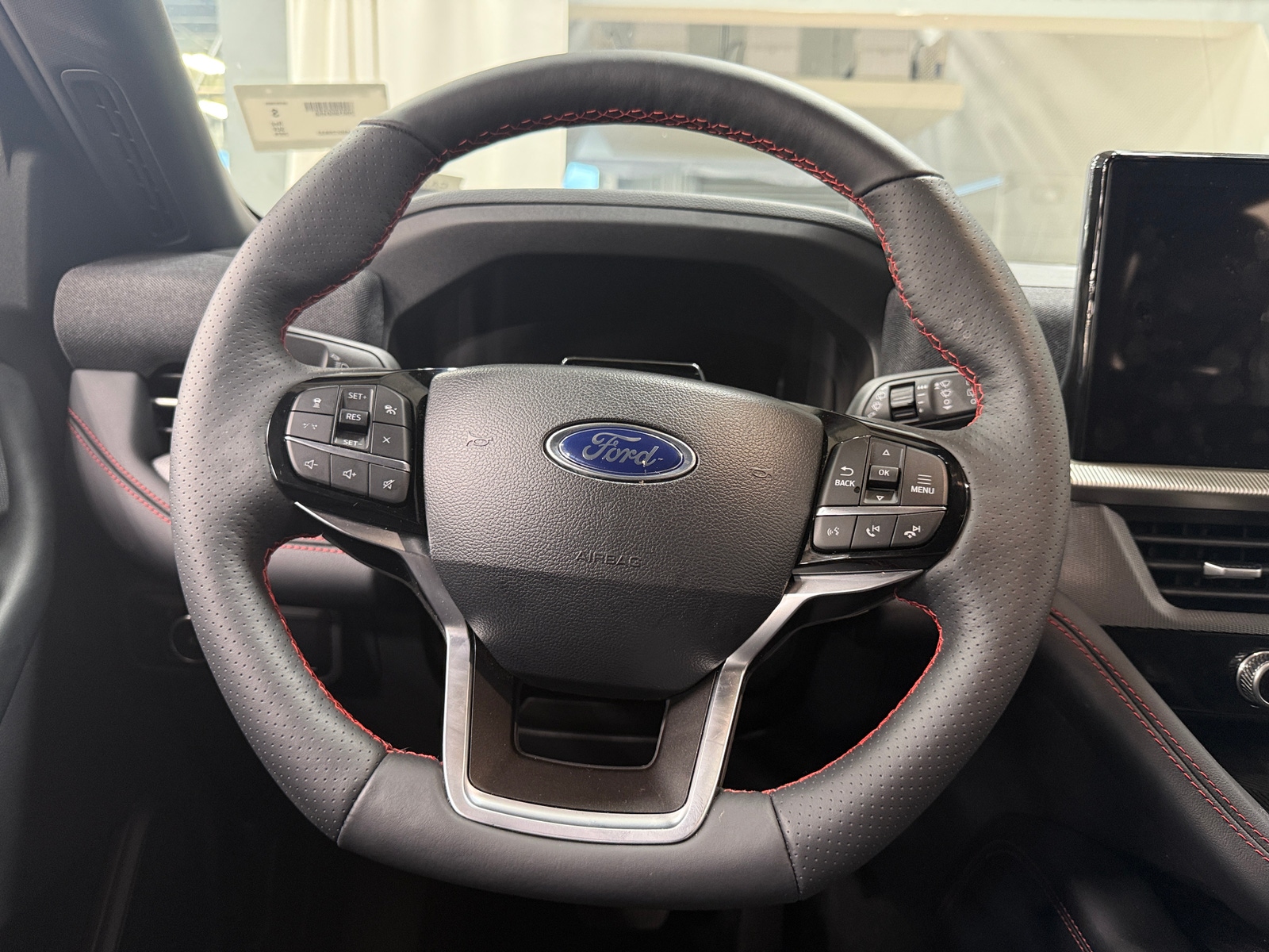 Thumbnail: 2025 Ford Explorer - 5
