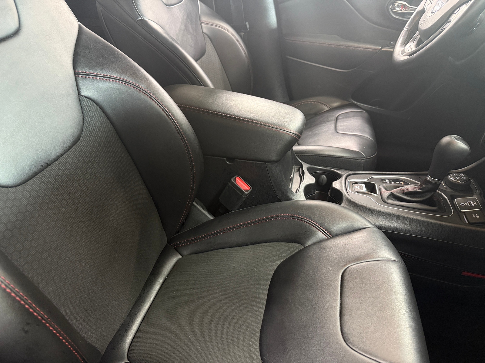 Thumbnail: 2020 Jeep Cherokee - 2