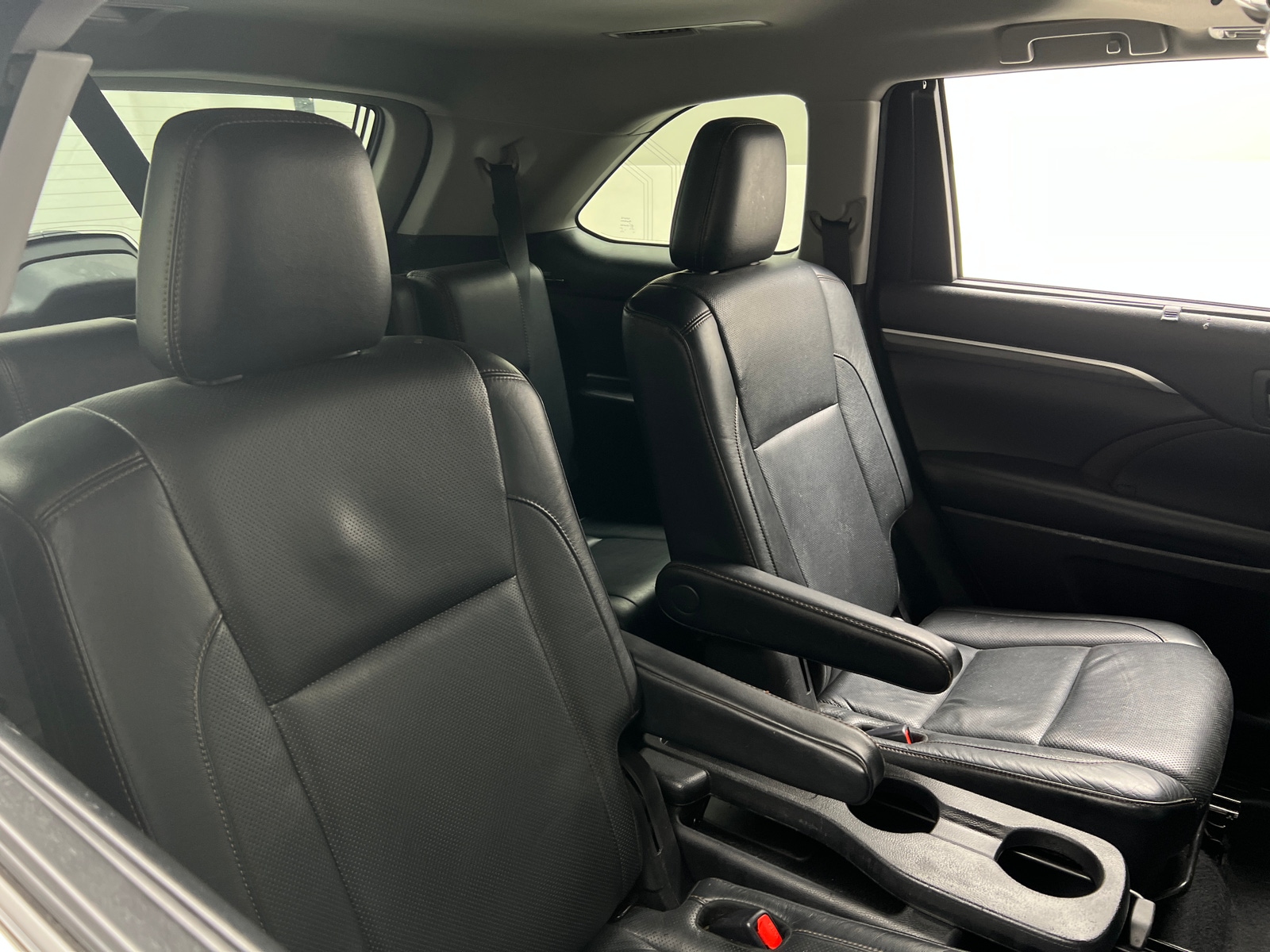 Thumbnail: 2018 Toyota Highlander - 5
