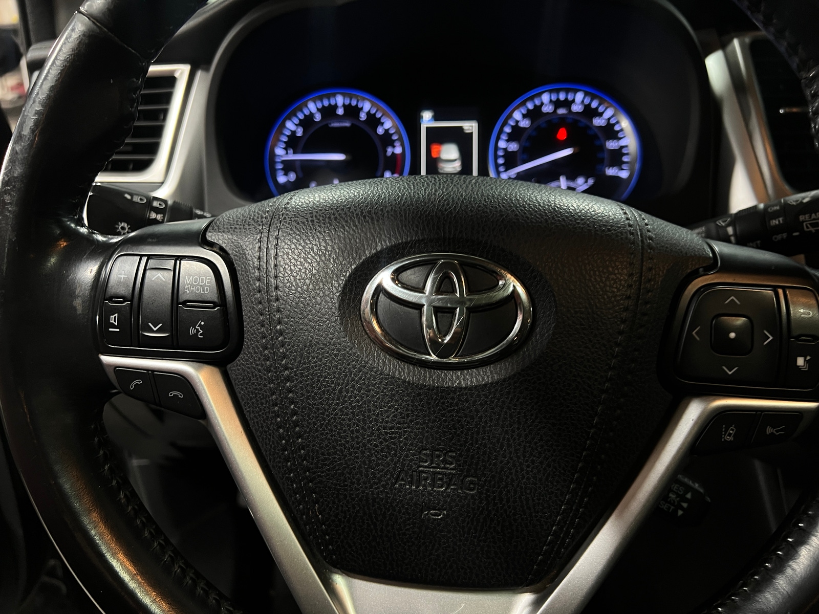 Thumbnail: 2018 Toyota Highlander - 4