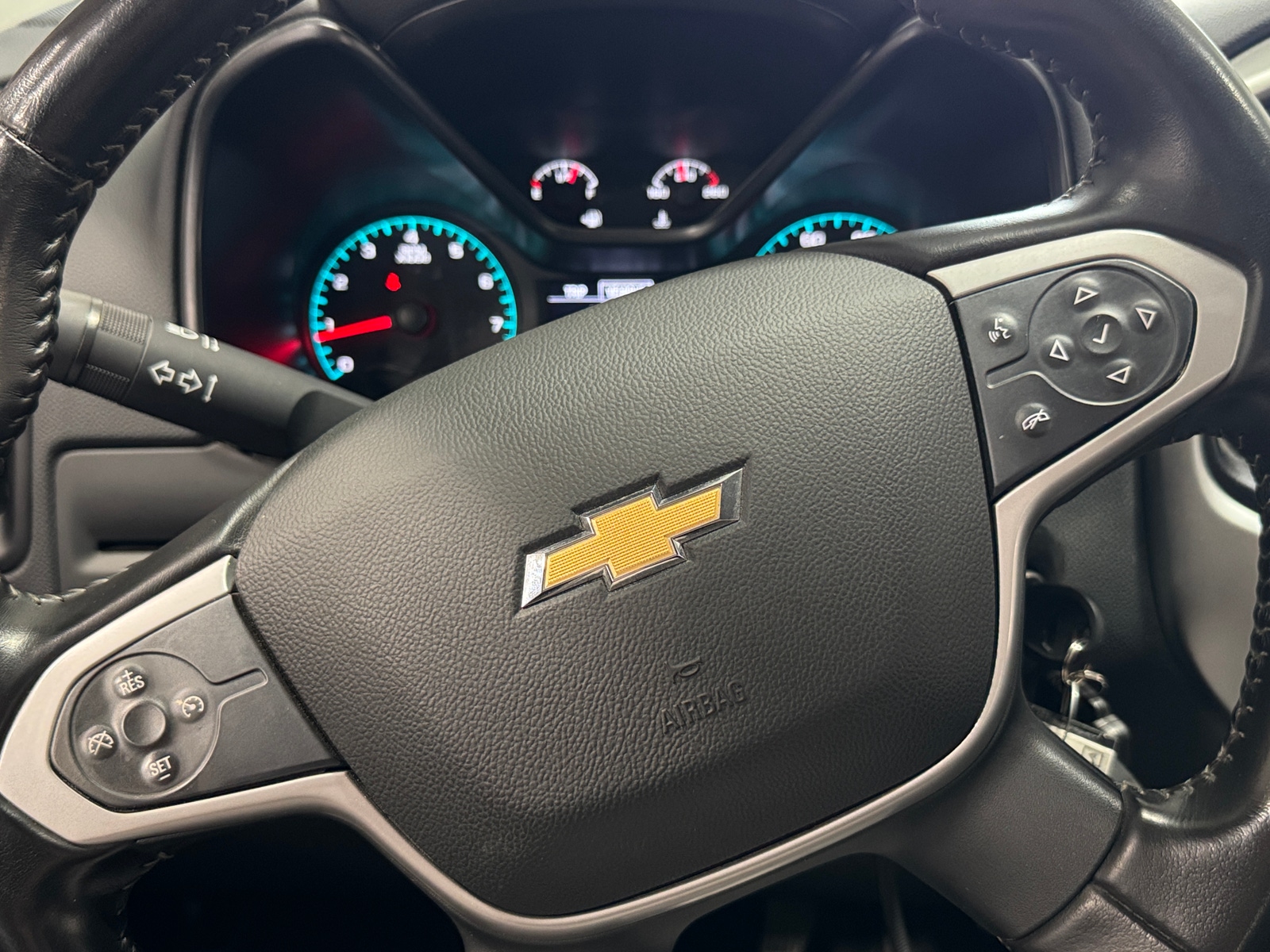 Thumbnail: 2021 Chevrolet Colorado - 5