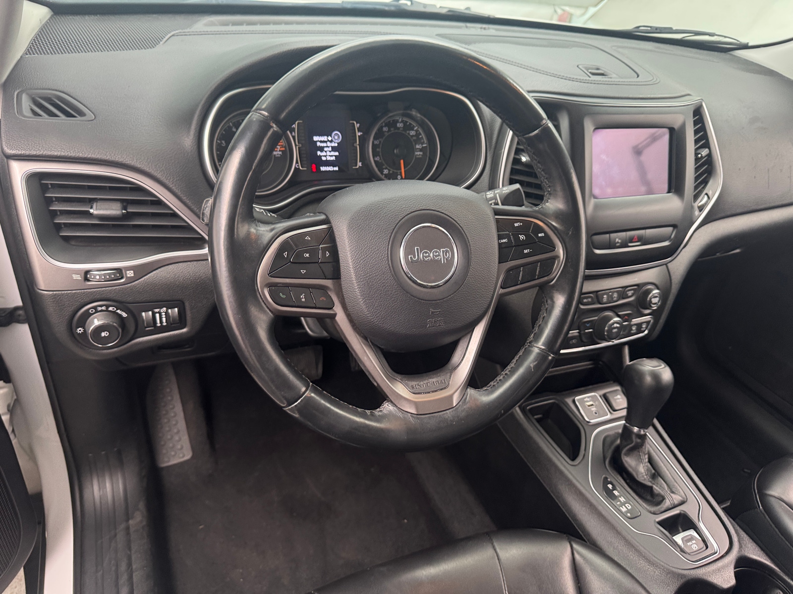 Thumbnail: 2019 Jeep Cherokee - 5