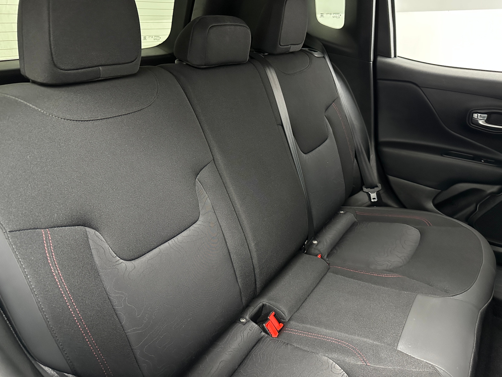 Thumbnail: 2019 Jeep Renegade - 6