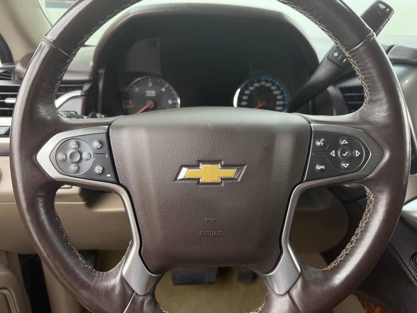 Thumbnail: 2017 Chevrolet Tahoe - 4