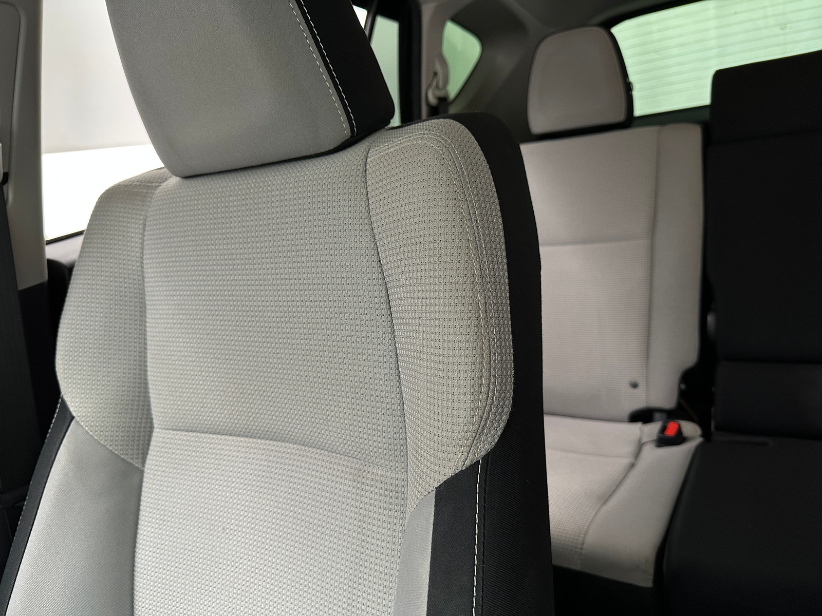 Thumbnail: 2018 Toyota RAV4 - 2