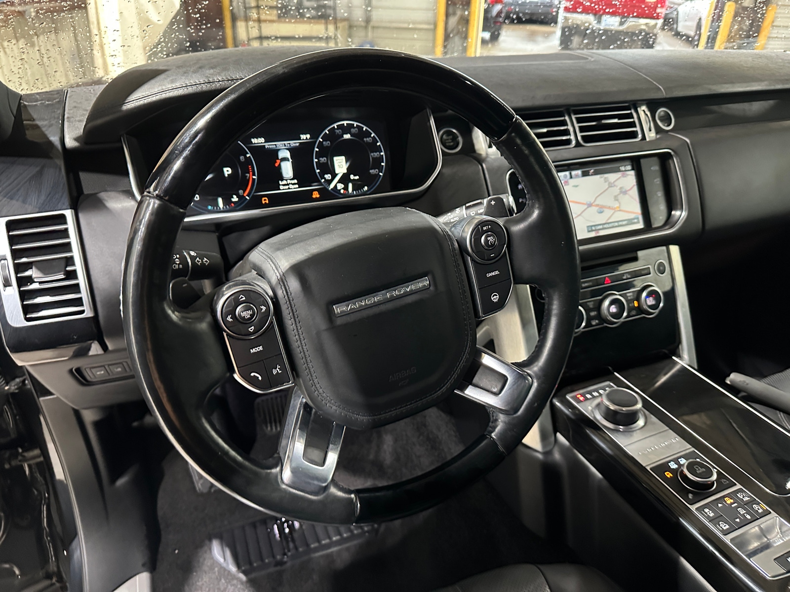 Thumbnail: 2016 Land Rover Range Rover - 4