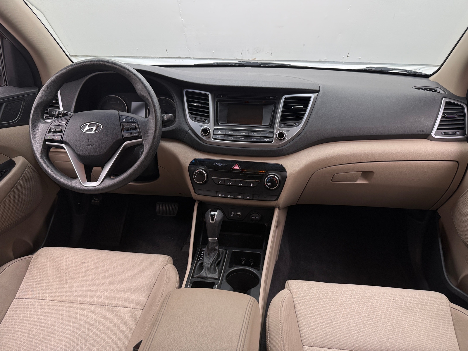 Thumbnail: 2016 Hyundai Tucson - 3