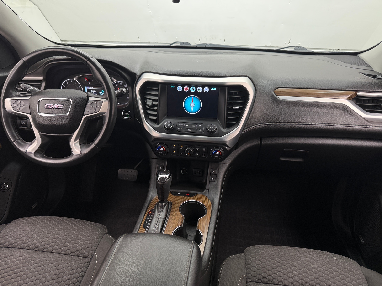 Thumbnail: 2017 GMC Acadia - 3