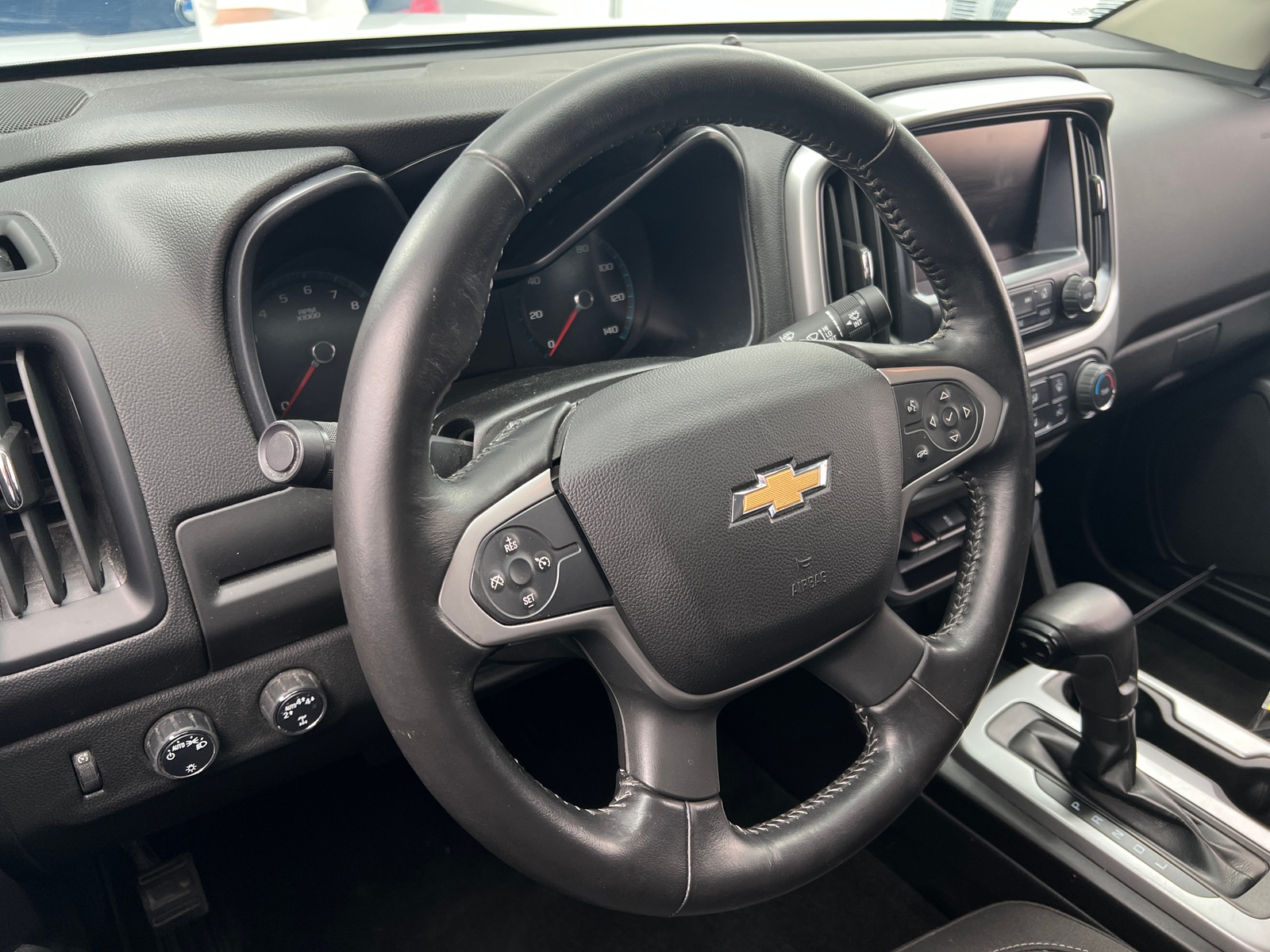 Thumbnail: 2017 Chevrolet Colorado - 5